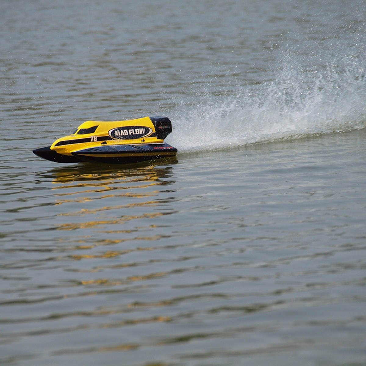 mad flow rc boat