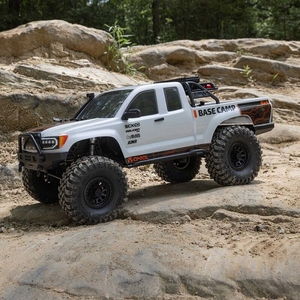 1/10 SCX10 III Base Camp 4X4 Rock Crawler Brushed RTR, White-rc---cars-and-trucks-Hobbycorner